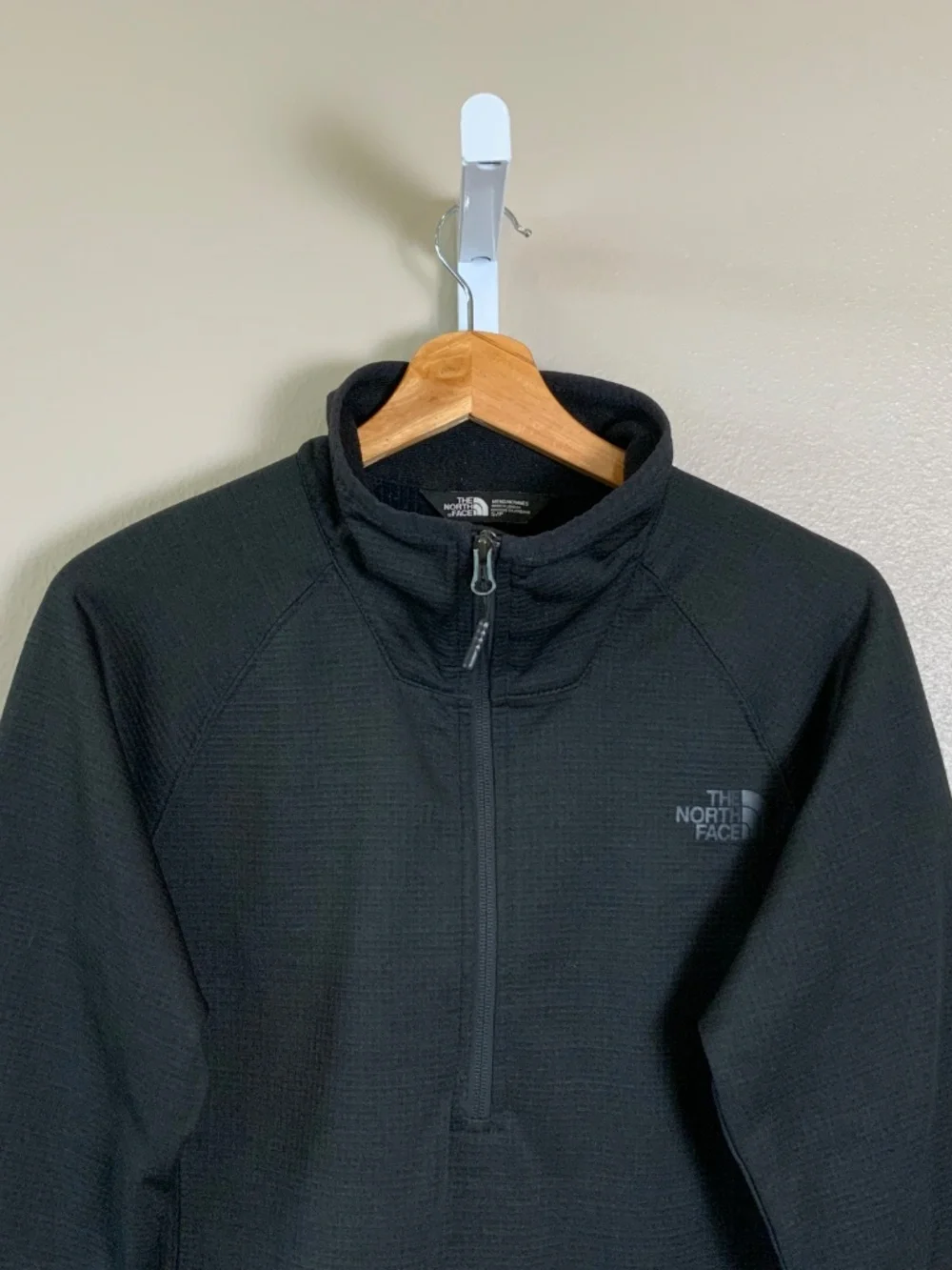 The North Face Hal Zip Textured Long Sleeve Performance Pullover
